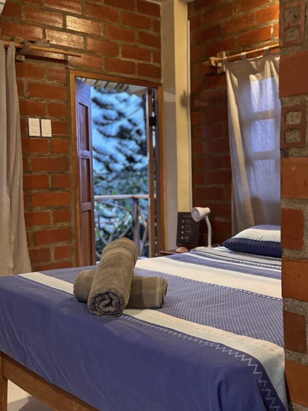 Detalle dela habitación Cielo en hotel The Sea Garden House Olón