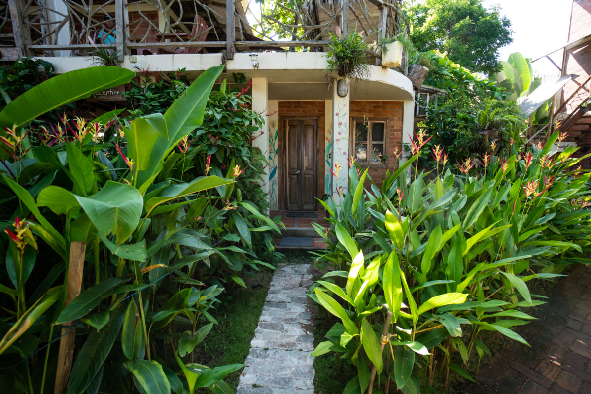 Vista de habitación con jardín frente al mar Olon